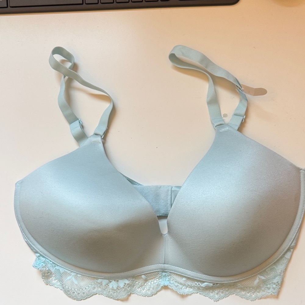 Maidenform Light Blue Lace Accent Bra